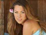 Caillat takes top spot in Aussie chart