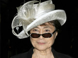 Yoko Ono sues singer Lennon Murphy