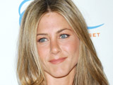 Aniston gives $30,000 to Oprah guests