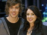 Corby, Gauci make 'Australian Idol' final