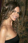 Elle Macpherson at 7th On Sale Black Tie Gala Dinner, New York, on Nov 15