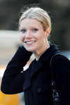 Gwyneth Paltrow at filming 'Two Lovers', New York, on Nov 28