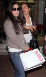  Demi Moore and daughter Rumer Willis out shopping in Beverly Hills, on Dec 03.