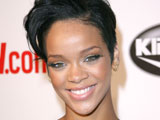 Rihanna finds marrow donor for US woman
