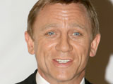 Daniel+craig+casino+royale+beach+scene