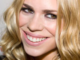 Billie Piper gives birth to son