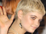 Pixie signs fashion deal with New Look