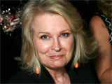 Bergen joins Hudson, Hathaway in 'Bride Wars'