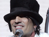 Tommy Lee: 'I'm back with Pamela'