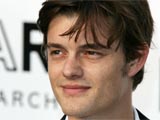 Riley to play Robin Hood in 'Nottingham'