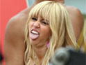Cyrus: 'I'm looking for a boyfriend'