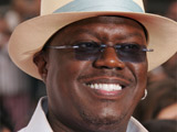 Clooney, Pitt pay tribute to Bernie Mac