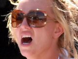 Britney 'threatened' by father