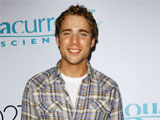 '90210' star 'lost Twilight role over accent'