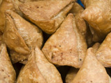 Couple pay �136 for four samosas