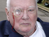 Patrick Moore signs for Celeb BB?