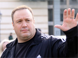 Kevin James signs for Vaughn comedy
