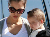 Jessica Alba 'planning three or four kids'