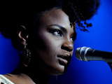 Noisettes 'want GaGa wet T-shirt fight'