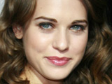 Lyndsy Fonseca jumps into 'Hot Tub'