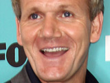 Ramsay 'to cook Xmas dinner for Beckhams'