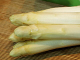Woman 'assaulted over asparagus prices'
