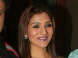 Narmada Ahuja to make Bollywood debut