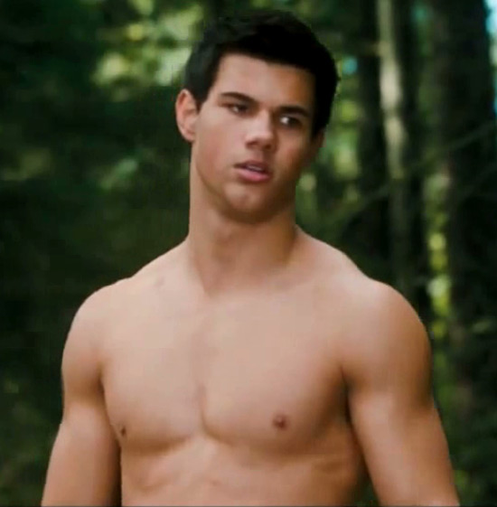Another shirtless 'New Moon' fitty 