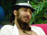 Siavash's kiss upsets girlfriend