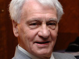 Ex-England manager Sir Bobby Robson dies