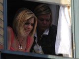 Leanne learns of Peter's fling with Michelle