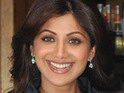 Shetty to move next door to Bachchans