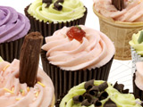 Man 'leaves wife for cake baking'