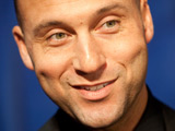 Jeter and girlfriend 'moving into estate'