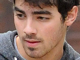 Joe Jonas cast in 'Brothers & Sisters'?