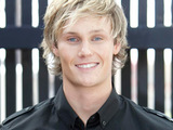'Neighbours' actor enjoys kissing scenes
