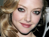 Seyfried, Meyers, Bloom for 'Nobbs'