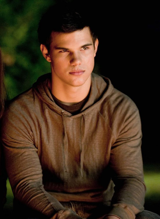 taylor lautner shirtless. It#39;s a shame Taylor#39;s not