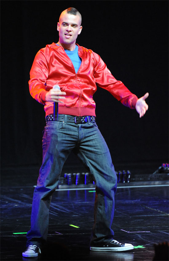 brazil movie shemale from Leonard mark salling gay