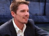 Ethan Hawke expecting baby with girlfriend
