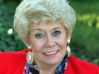 Liz Dawn to leave Corrie next year