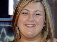 'Idol' winner Michelle in single flop