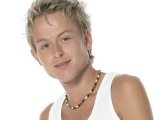 'Island' star Lee Otway shocks mother